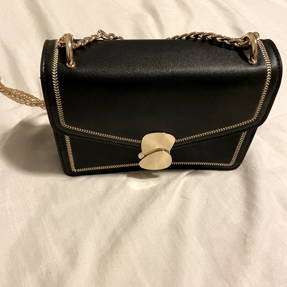 Handbags - Black Leather shoulder bag Gold Chain and clip